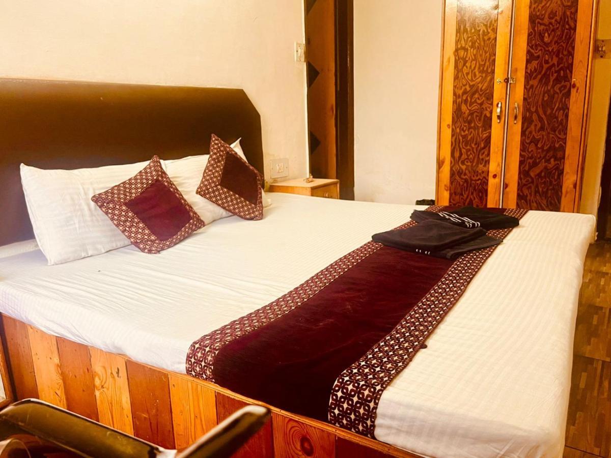 Hotel Solitaire Manali - A Few Steps From Mall Road Luaran gambar