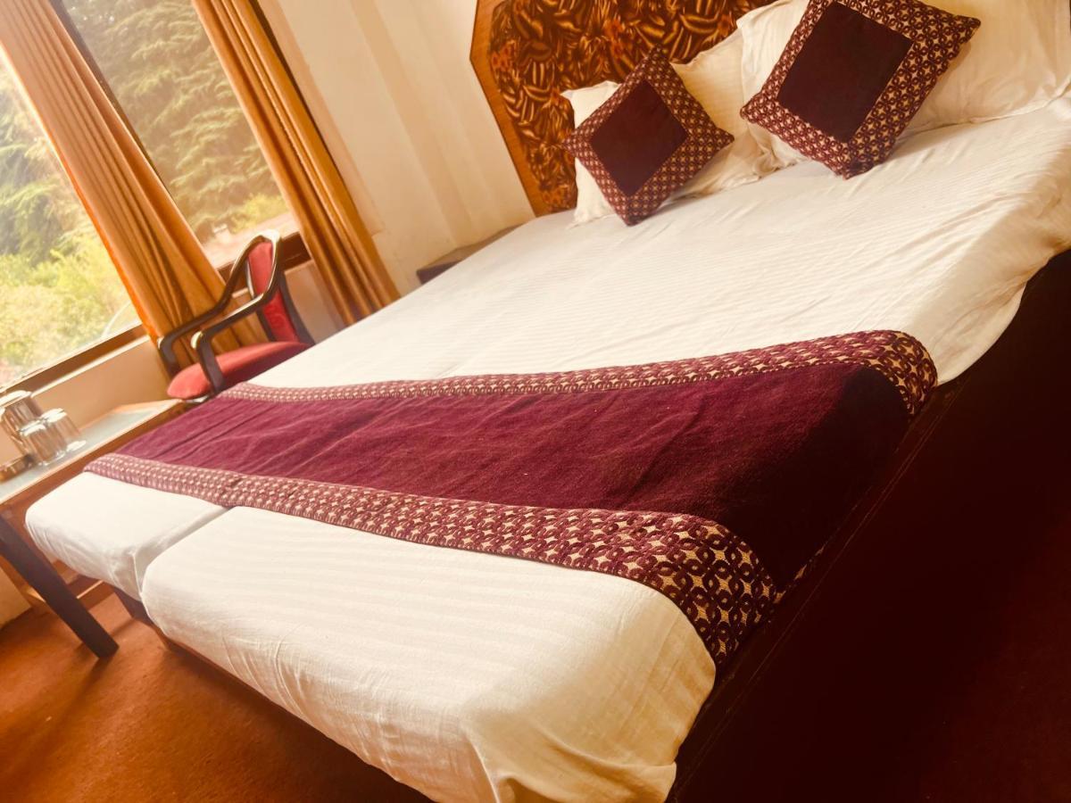 Hotel Solitaire Manali - A Few Steps From Mall Road Luaran gambar